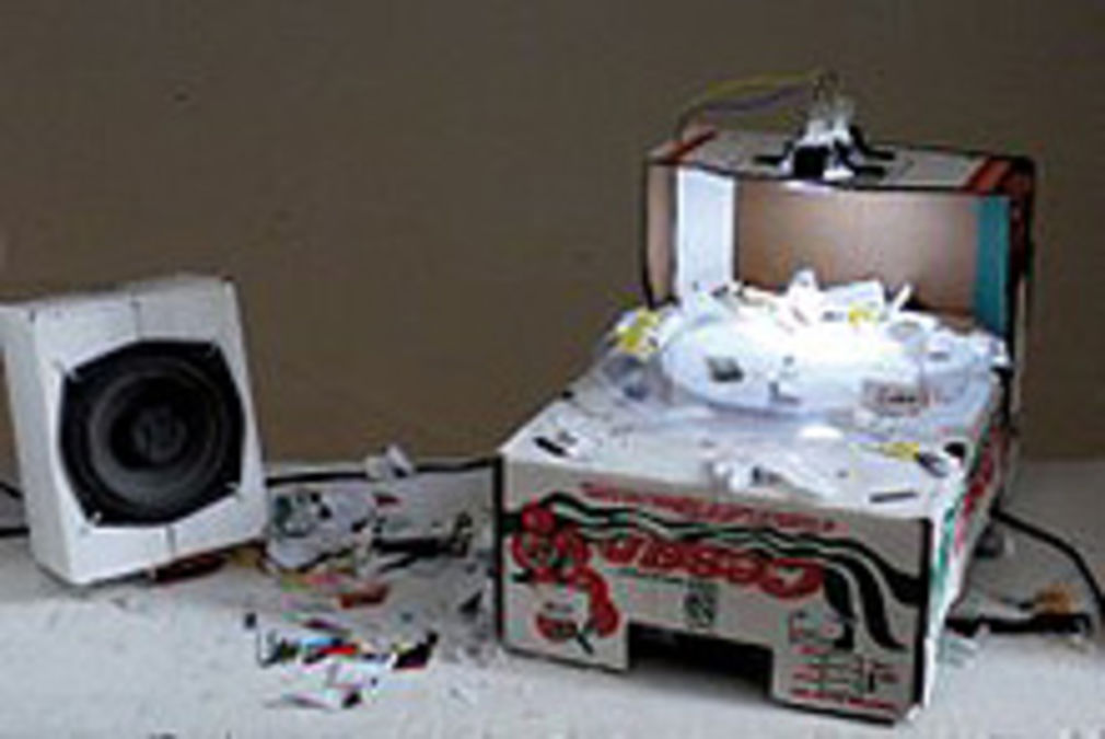 Rtemagicc tobiashermann papierplattenspieler 1 jpg