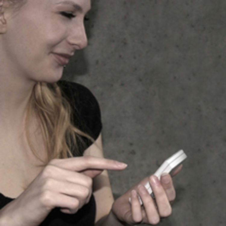 Janina kamera klein 1 220