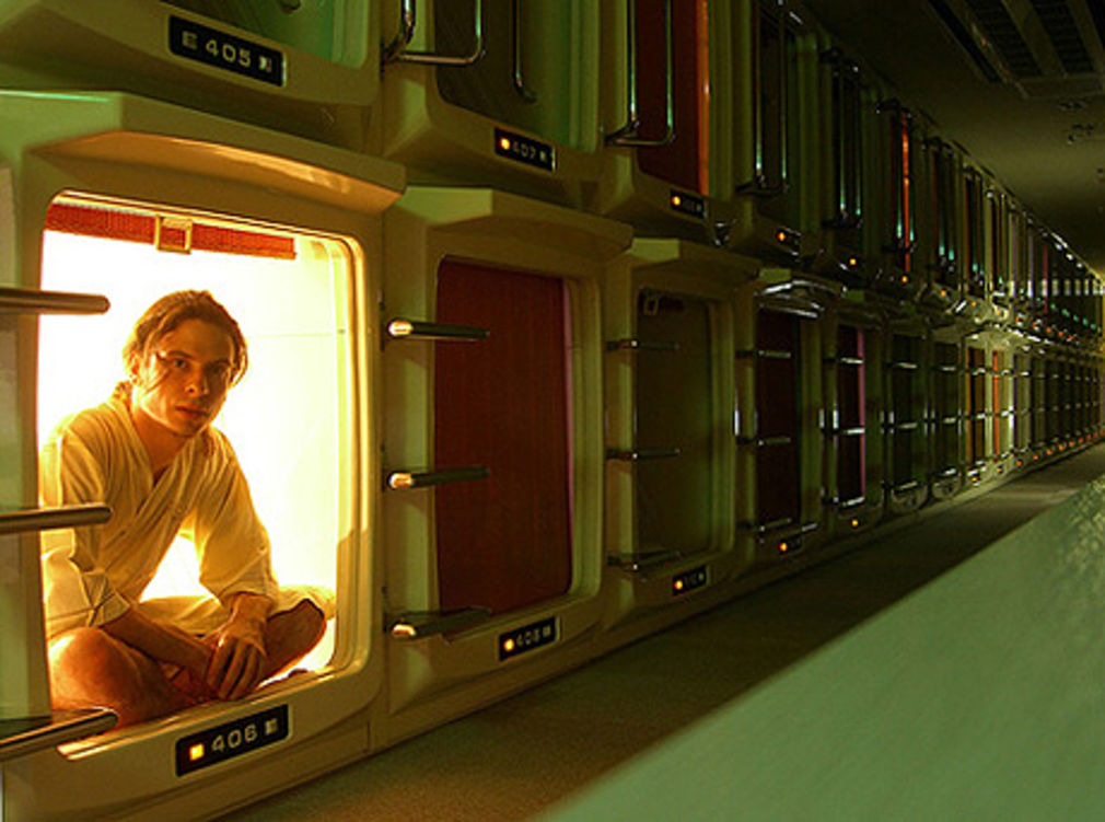 Capsule hotel
