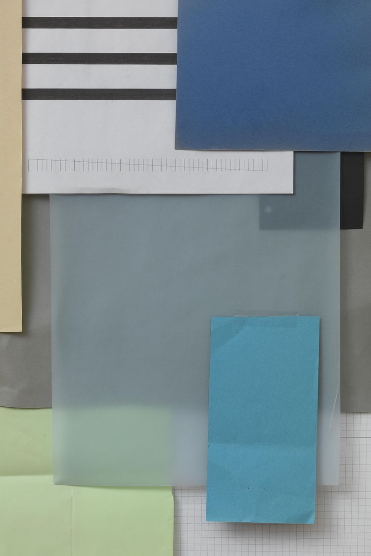 Coloured paper hellblau blau