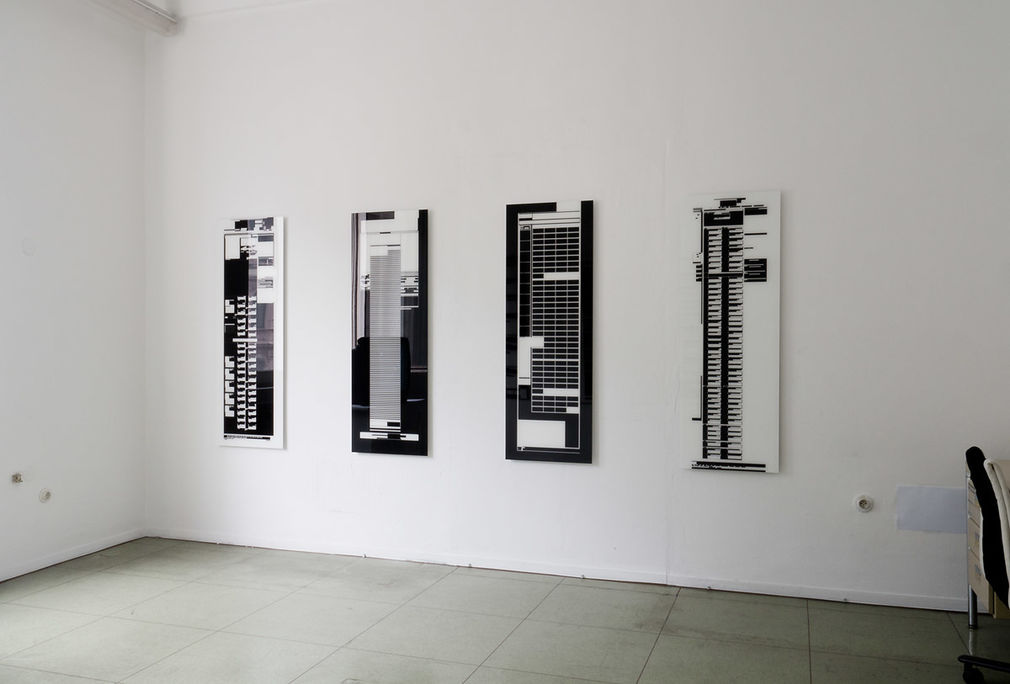 Architectures of true and false 2012