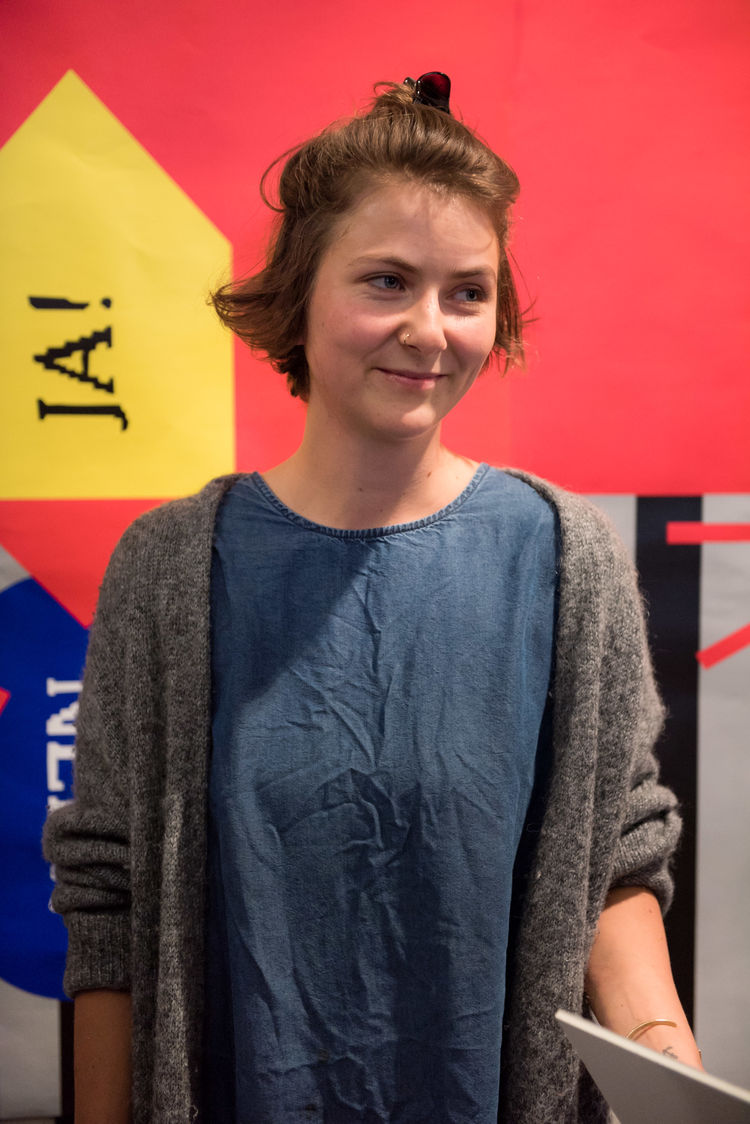 Laura brichta copyright 2681