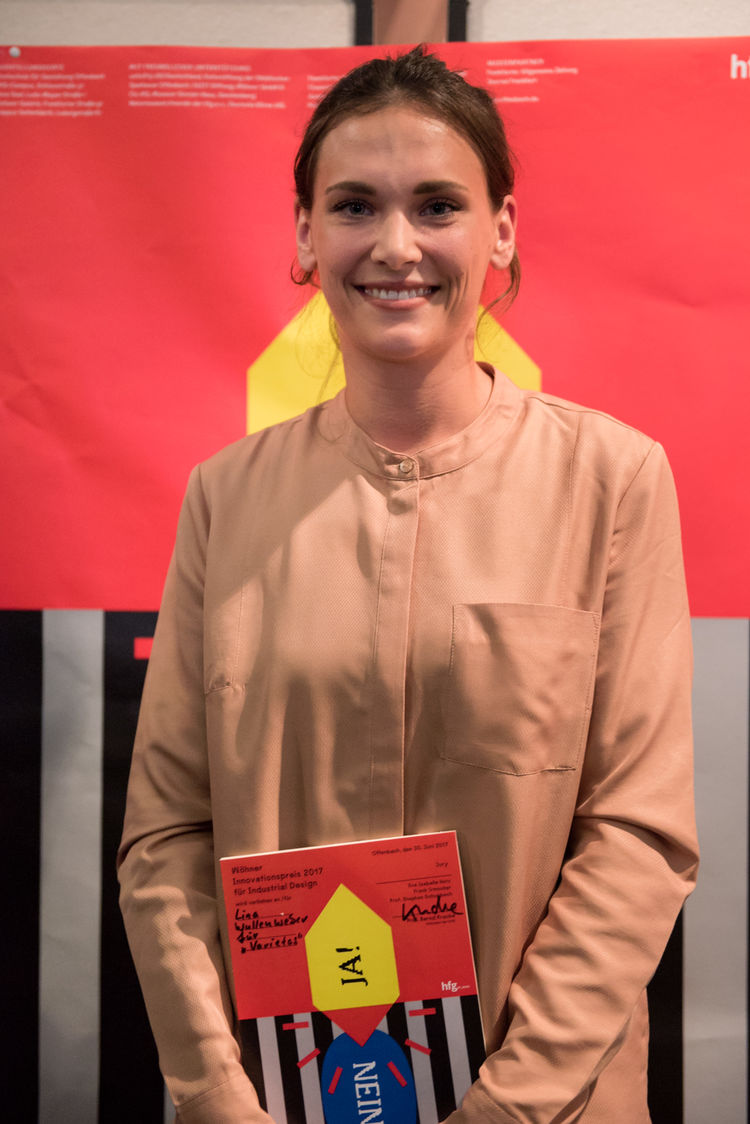 Laura brichta copyright 2698