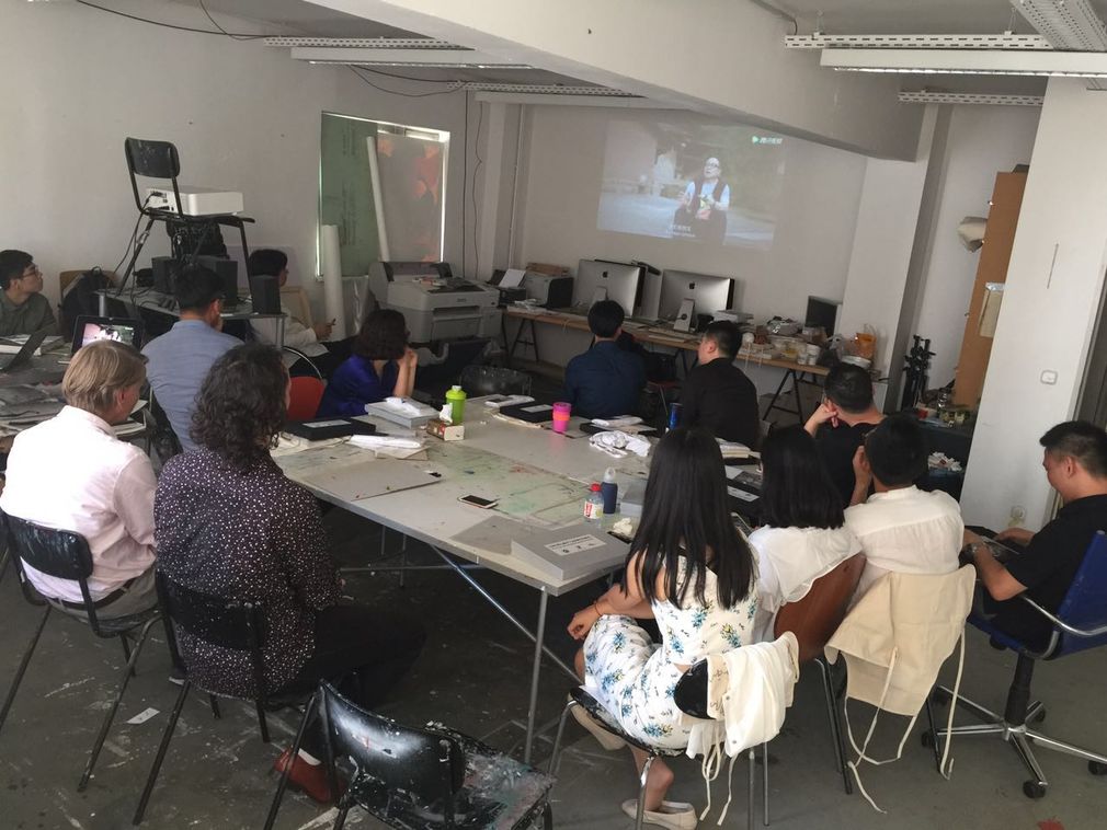 Artists group of scfai exchanged with prof gunter reski and his students photo by zheng xuan