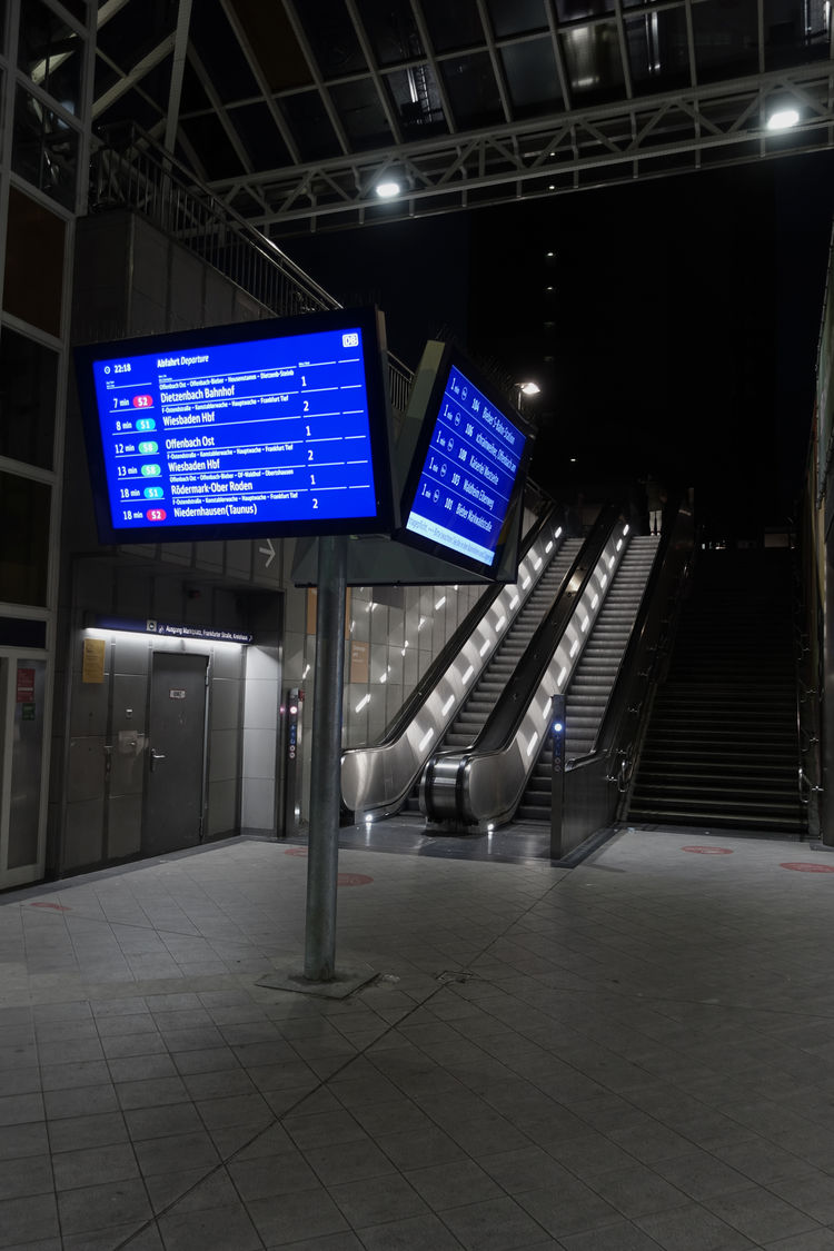 2 zukunftsbahnhof offenbach markplat infowuerfel bildrechte julianschwarze  2