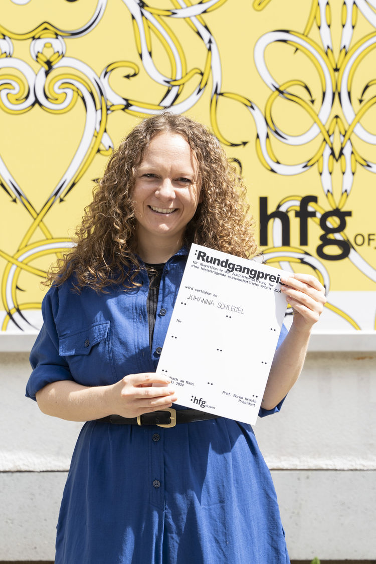 Johanna schlegel theoriepreis rundgang lena bils lb11182 jpg 11206 gruen farbmarkierung setzen 11206 11235 gruen farbmarkierung setzen 11235 240529 frankfurt in takt lena bils lb20651 jpg gruen farbmarkierung setzen 240529 frankfur
