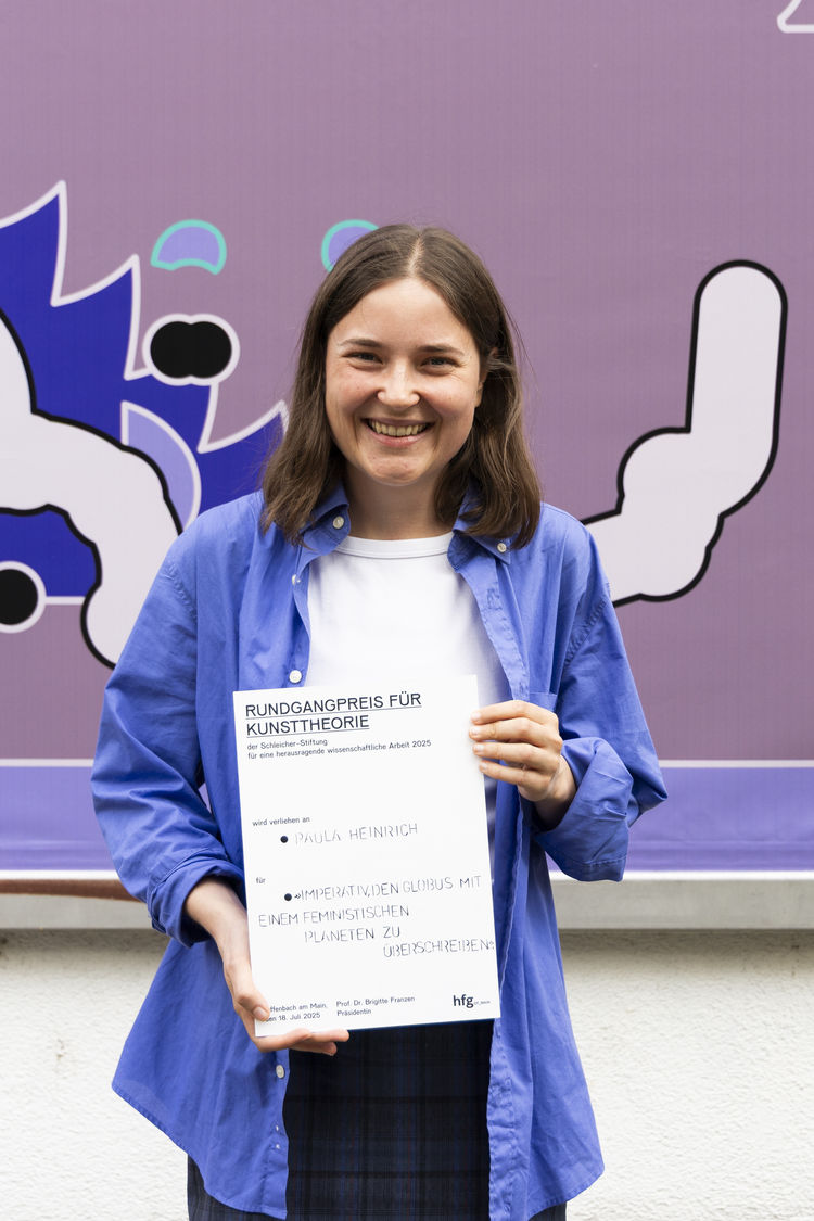 Kunsttheorie rundgang 2025 hfg offenbach preistraeger innen   daniela kaiser  5094
