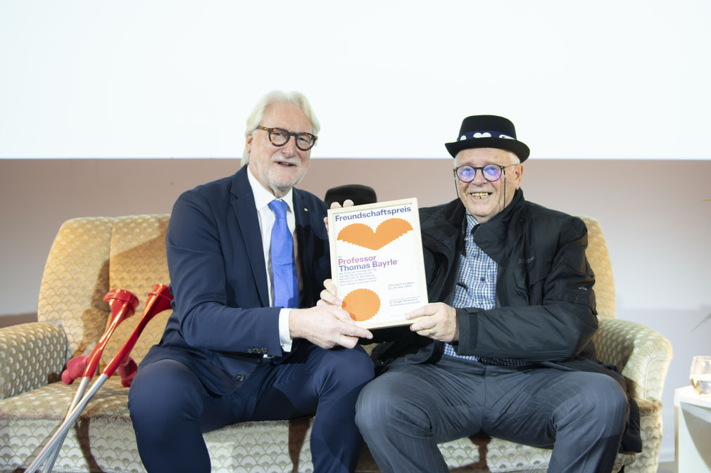 Freunde der hfg preisverleihung freundespreis thomas bayrle daniela kaiser 107