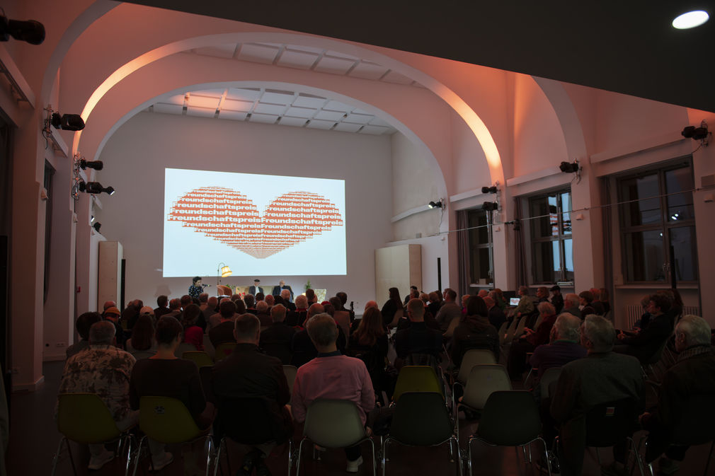 Freunde der hfg preisverleihung freundespreis thomas bayrle daniela kaiser 66 kopie